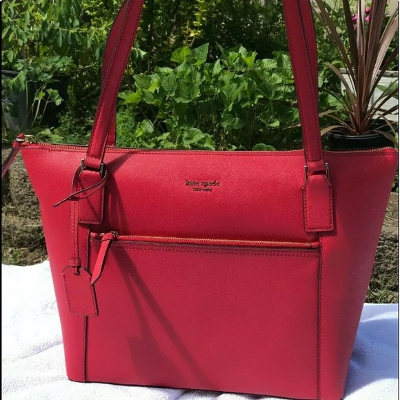 kate spade Handbags - Kate Spade Cameron Large Pocket tote rosso red